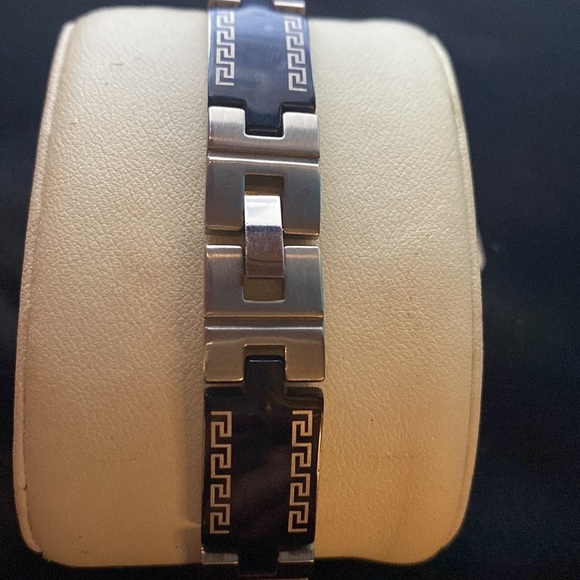 NWT MACY’S MEN’S REG $200 STAINLESS STEEL GREEK KEY REVERSIBLE BRACELET - Picture 5 of 9